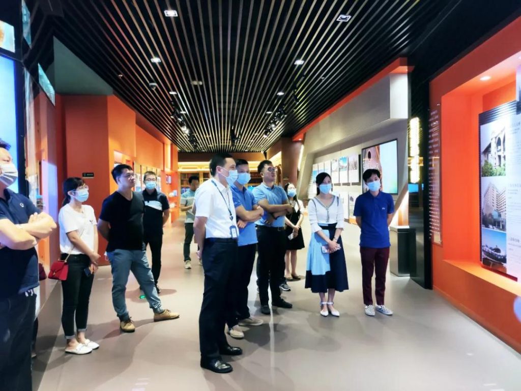 巖星專題 | 廣東工業(yè)設計城領導蒞臨深圳參觀深圳優(yōu)秀企業(yè)博物館插圖(4)