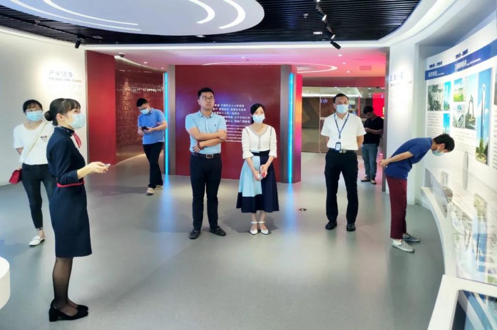 巖星專題 | 廣東工業(yè)設計城領導蒞臨深圳參觀深圳優(yōu)秀企業(yè)博物館插圖(7)