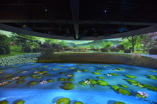 弧幕投影在企業(yè)展廳中的應(yīng)用插圖(2) 弧幕投影在企業(yè)展廳中的應(yīng)用插圖(2)